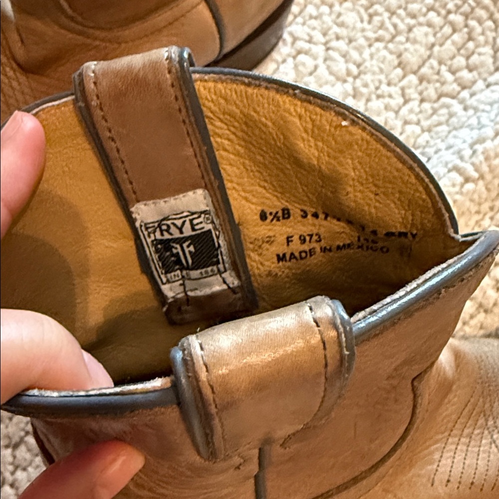 Frye Billy Short Western Ankle Boots Booties Size 6.5 - Picture 7 of 8